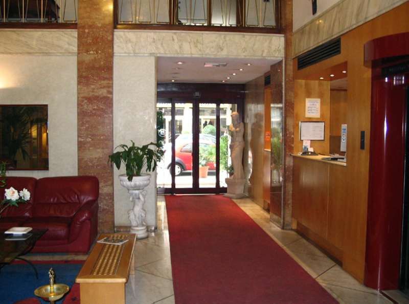 スマート ホテル セントラル ミラノ エクステリア 写真